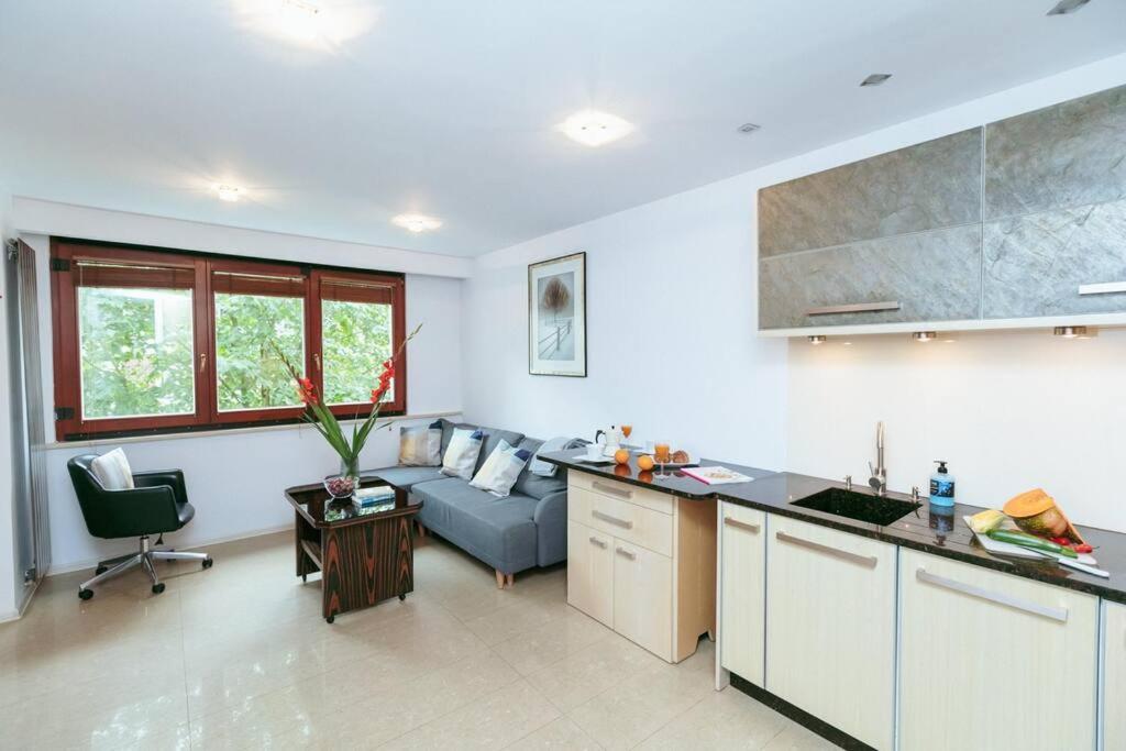 Apartment In The Heart Of Warsaw! エクステリア 写真