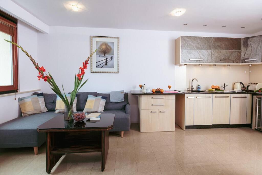 Apartment In The Heart Of Warsaw! エクステリア 写真